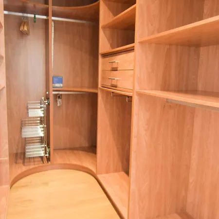 Cremades Duke Apartment
